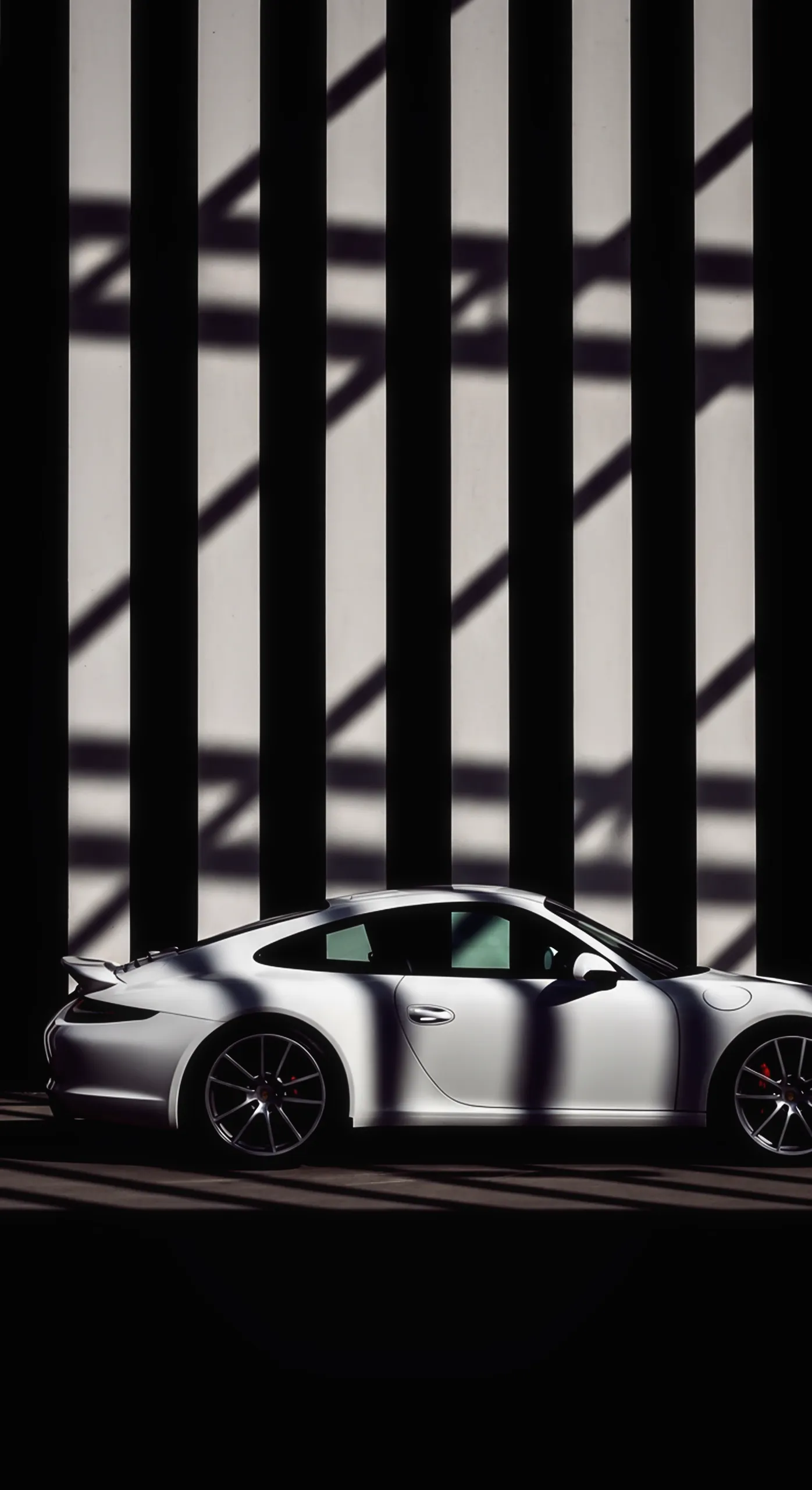 White Porsche car iPhone wallpaper, 4K mobile car wallpaper, car wallpaper 4k for mobile