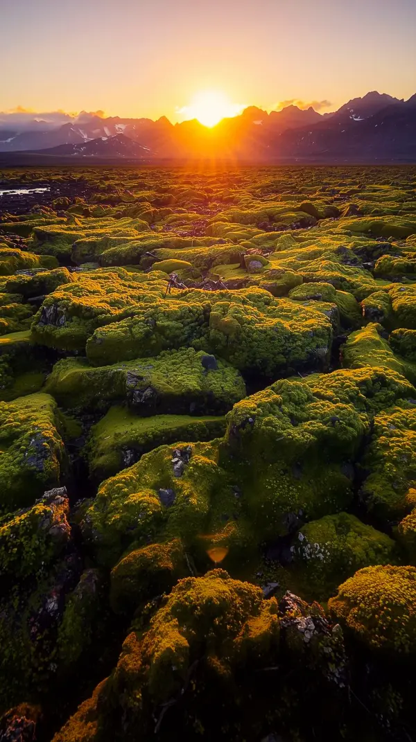 Breathtaking Iceland Sunset iPhone Wallpaper 4K - Cute 4K Wallpaper for iPhone & Mobile
