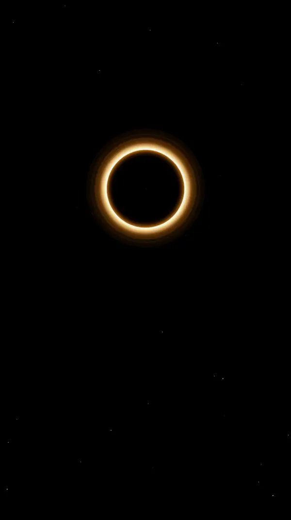 Anime black wallpaper — luminous golden circle
